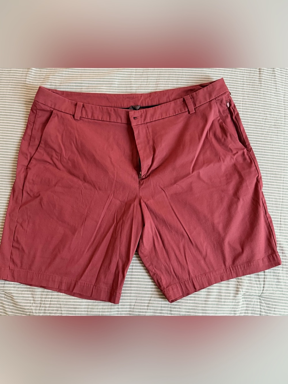 Lululemon Men's ABC Classic-Fit Short 9"